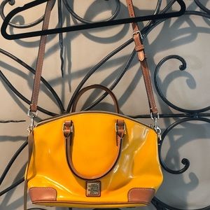 Dooney & Bourke patent leather purse